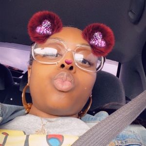 Meet your Posher, Ciara